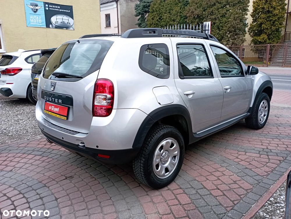 Dacia Duster 1.6 SCe Ambiance S&S - 4