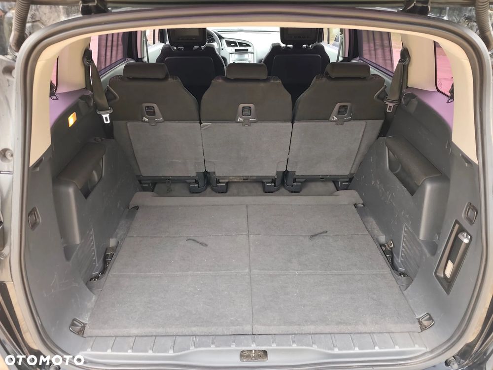 Peugeot 5008 - 30