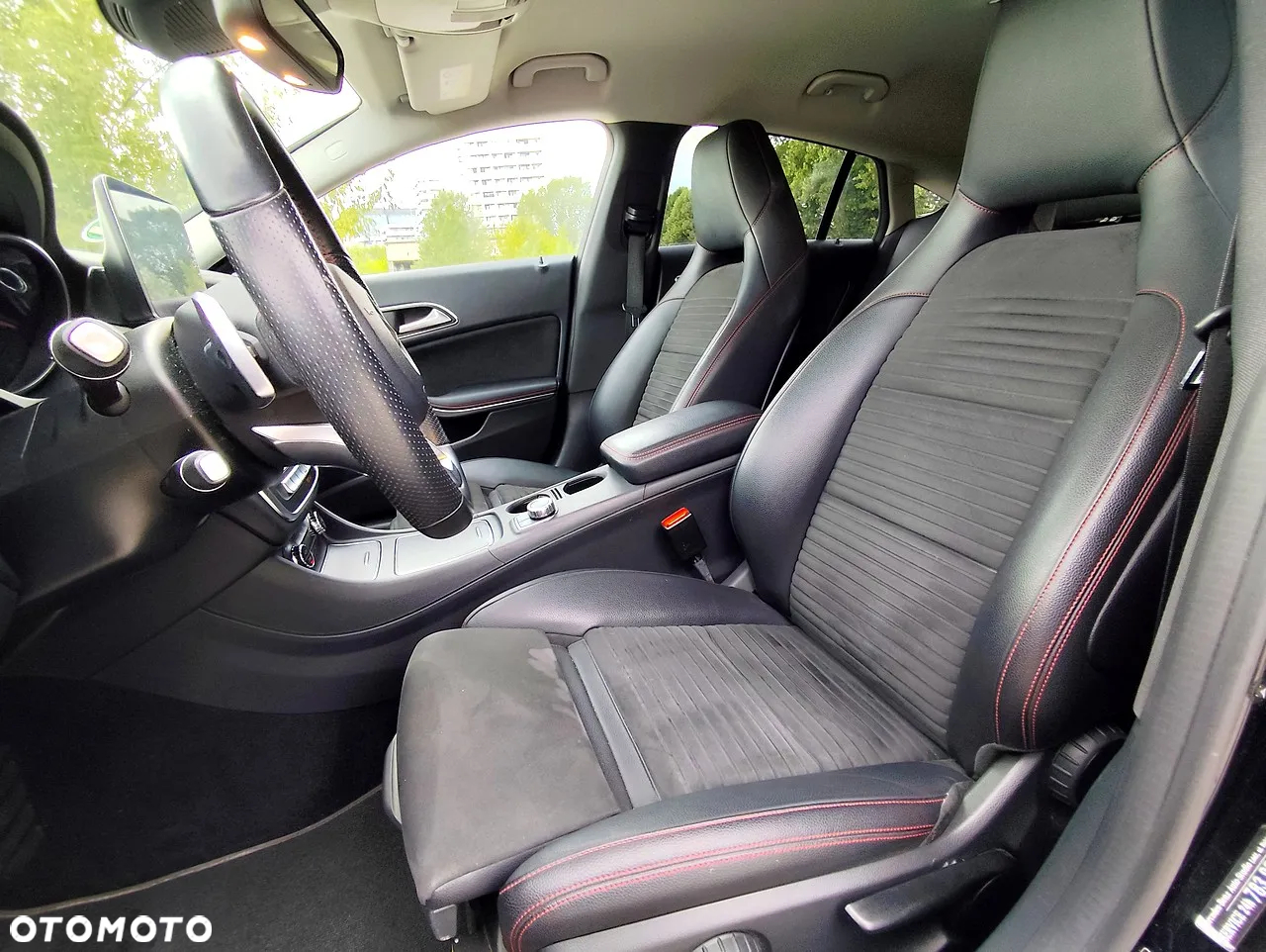 Mercedes-Benz CLA 250 4-Matic AMG Line - 7