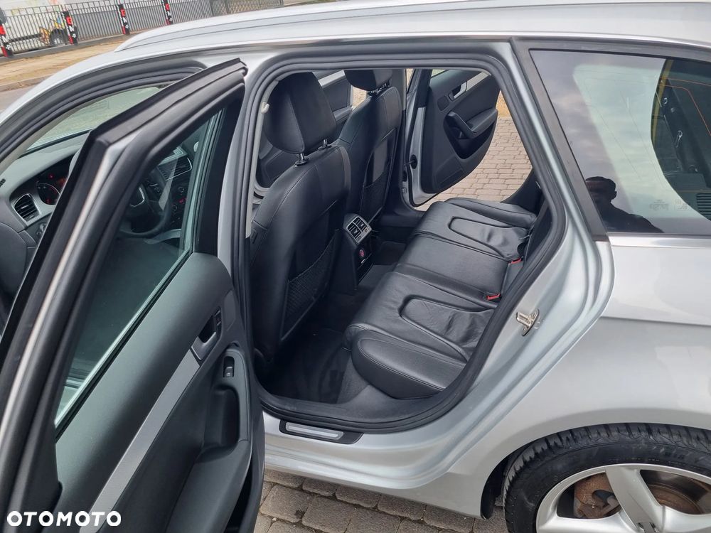 Audi A4 Avant 2.0 TFSI quattro S tronic S line Sportpaket - 6