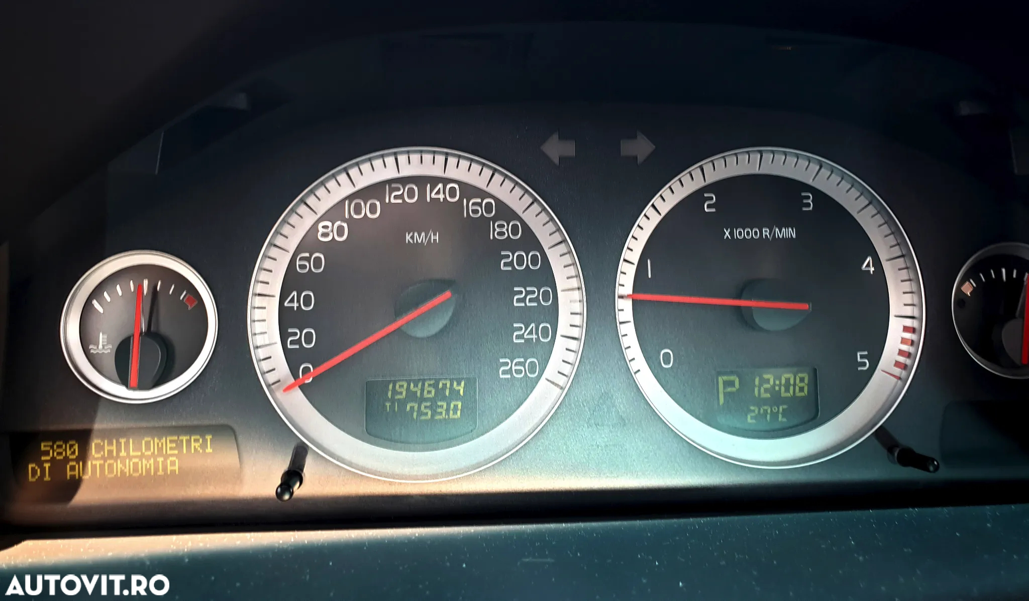Volvo XC 90 D5AWD - 32