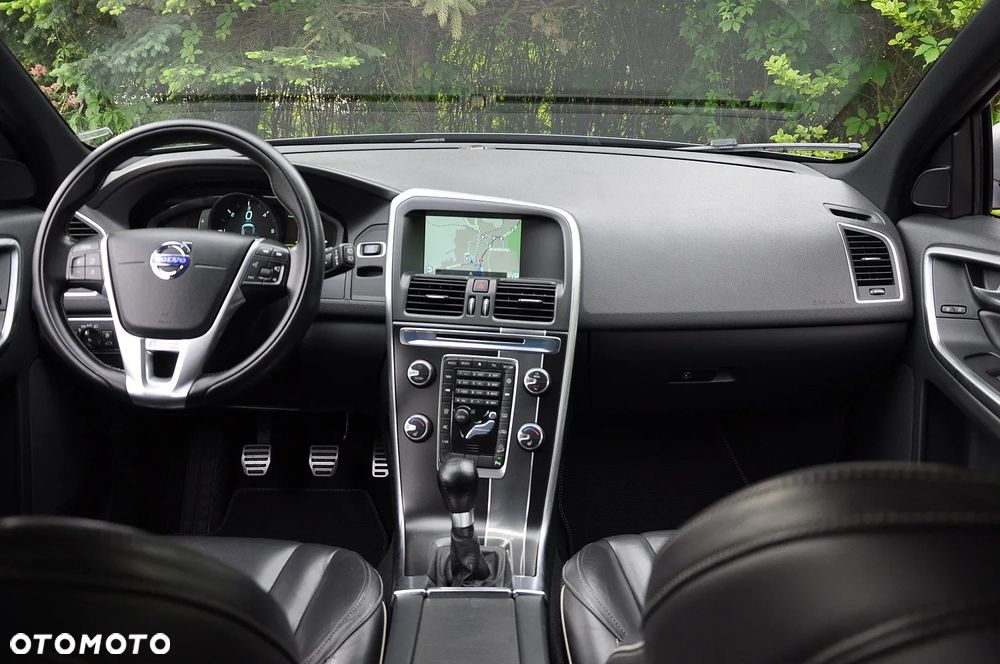 Volvo XC 60 D4 AWD R-Design Summum - 22