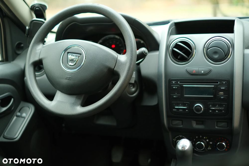 Dacia Duster 1.6 - 8