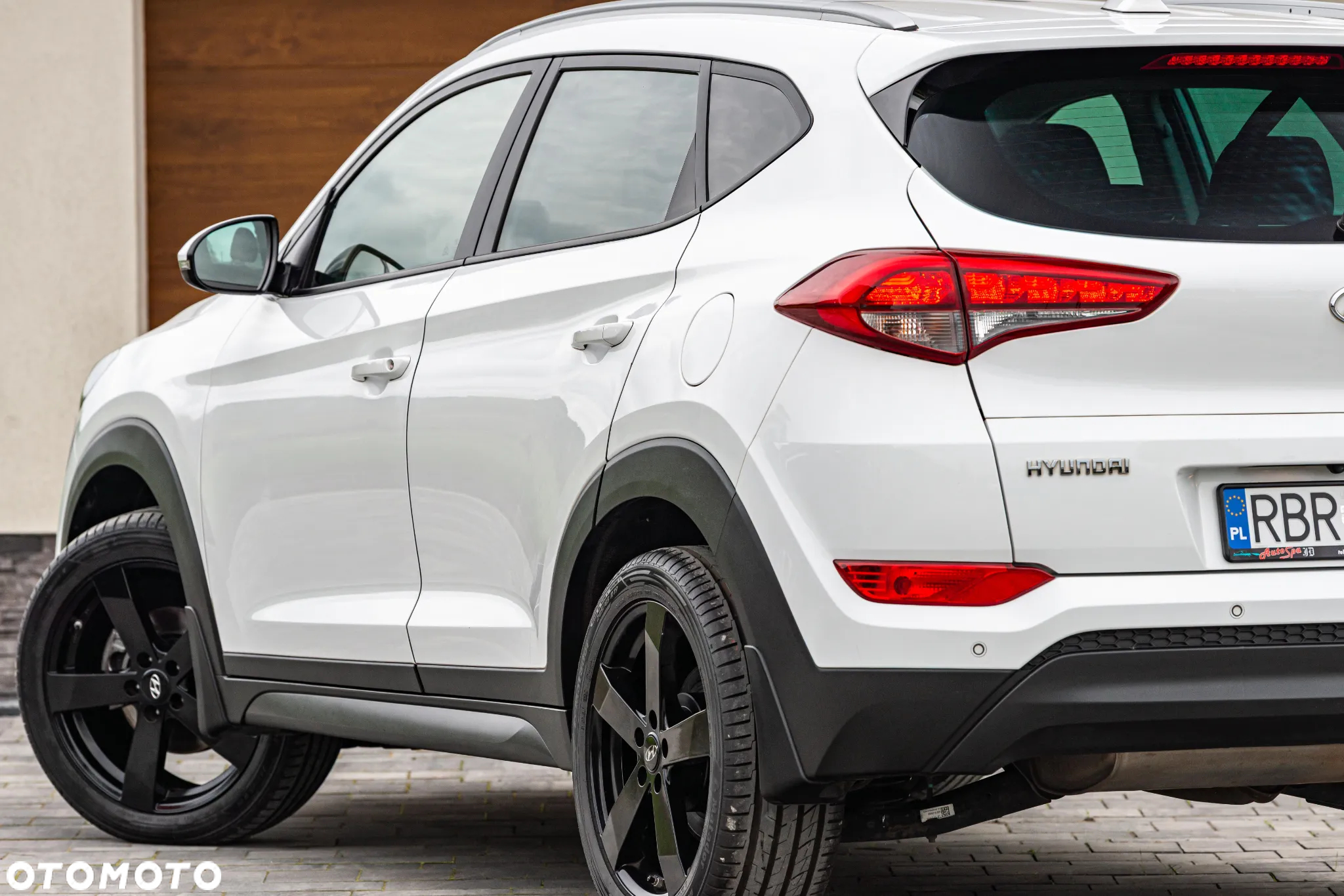 Hyundai Tucson blue 1.7 CRDi 2WD DCT Premium - 16