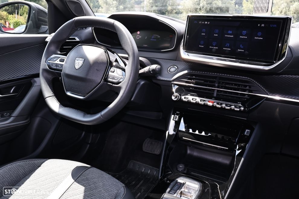 Peugeot e-2008 54 kWh Allure - 12