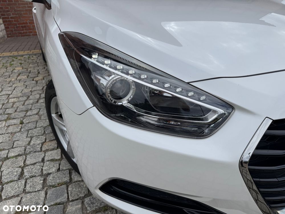 Hyundai i40 i40cw 1.6 Fifa World Cup Edition - 13