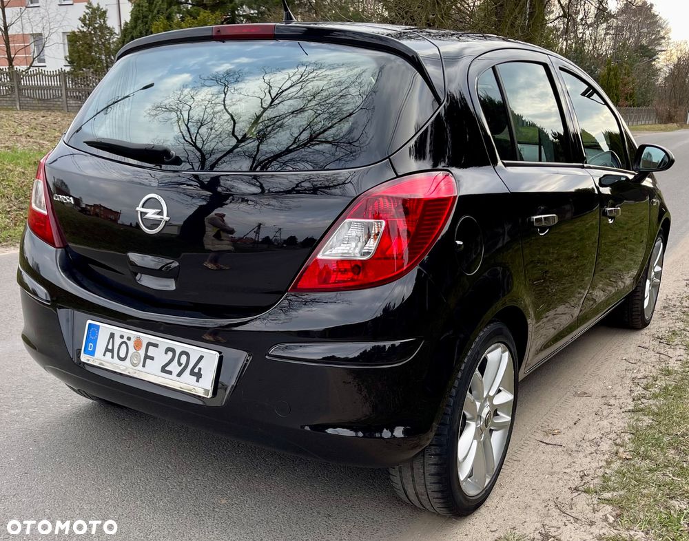 Opel Corsa 1.4 16V Color Edition - 10