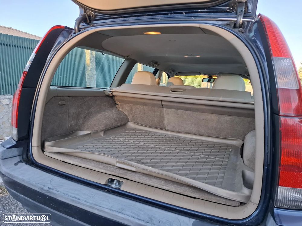 Volvo V70 T5 - 5