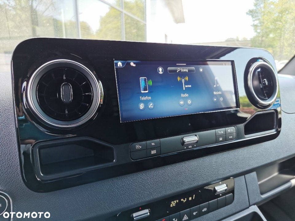 Mercedes-Benz Sprinter - 14