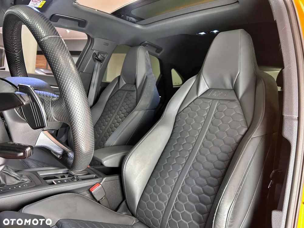 Audi RS Q3 - 2