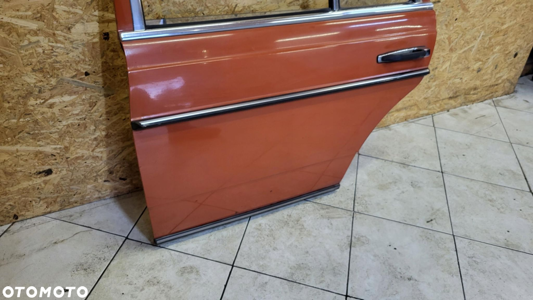 Drzwi Lewy Tył Mercedes W123 Kombi Bez Rdzy - 3