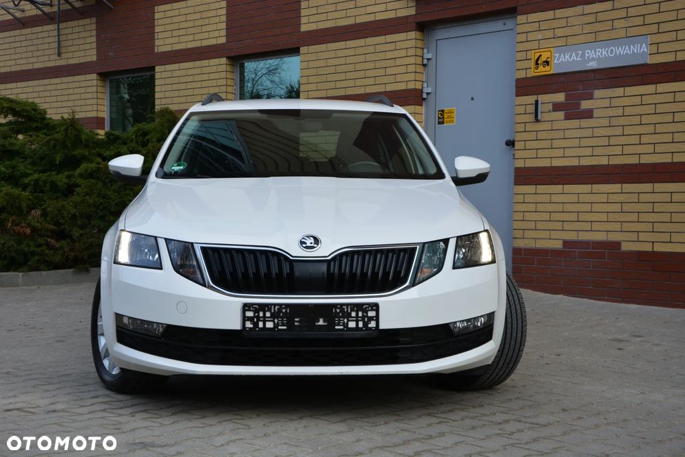 Skoda Octavia 1.6 TDI Premium Edition - 22
