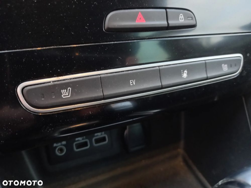 Renault Megane E-TECH 160 INTENS - 10