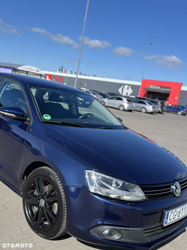 Volkswagen Jetta 1.2 TSI Comfortline - 6