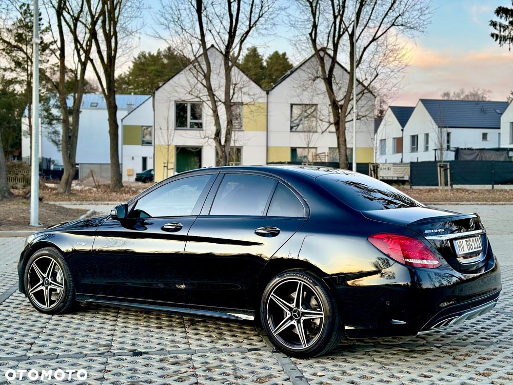 Mercedes-Benz Klasa C AMG 43 4Matic 9G-TRONIC - 37