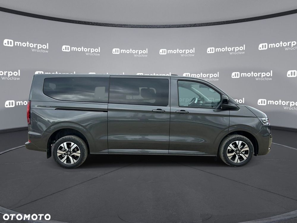 Volkswagen Caravelle - 5