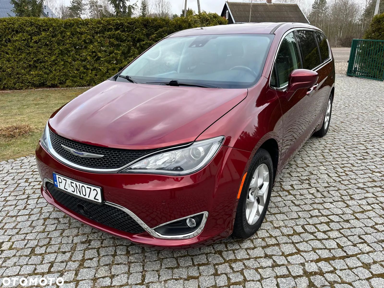 Chrysler Pacifica - 1