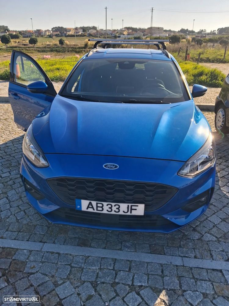 Ford Focus SW 1.0 EcoBoost MHEV ST-Line - 4