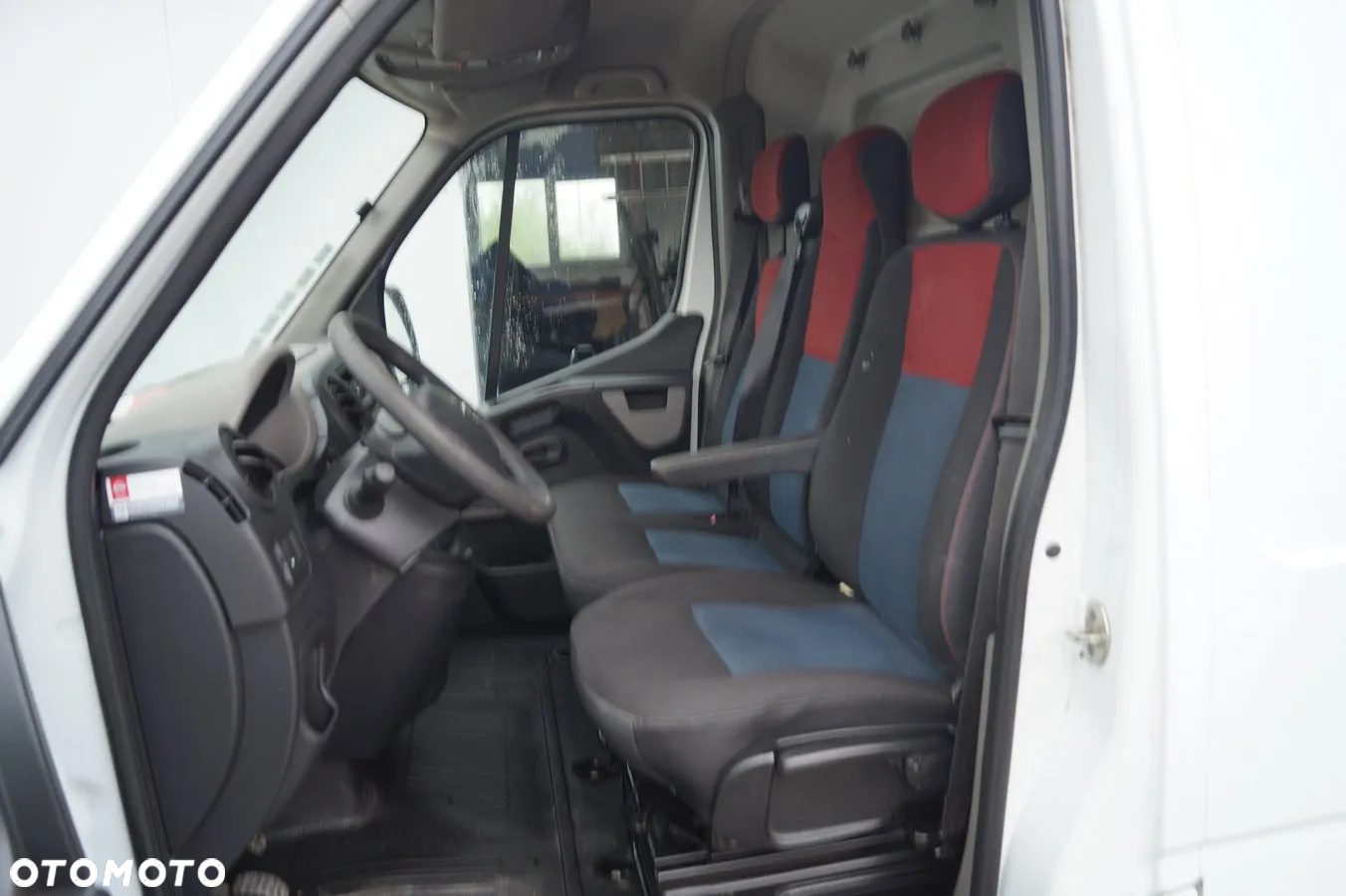 Nissan NV400 - 13