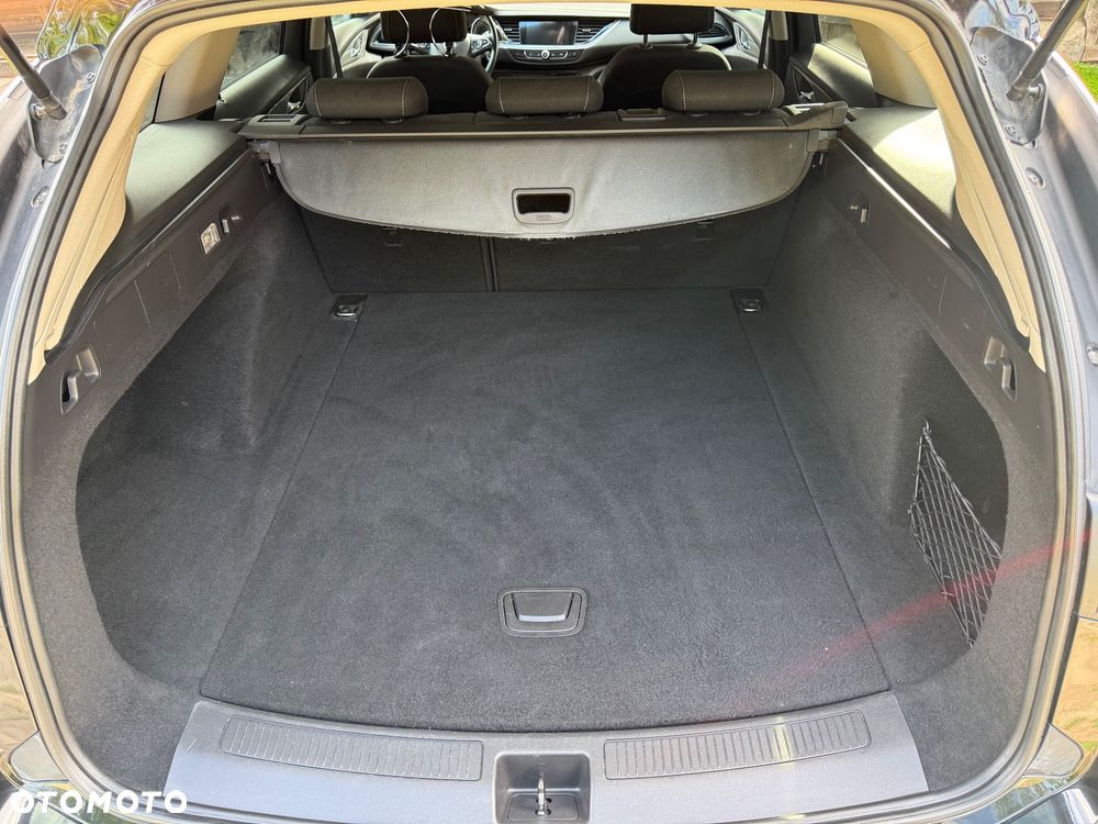 Opel Insignia - 18