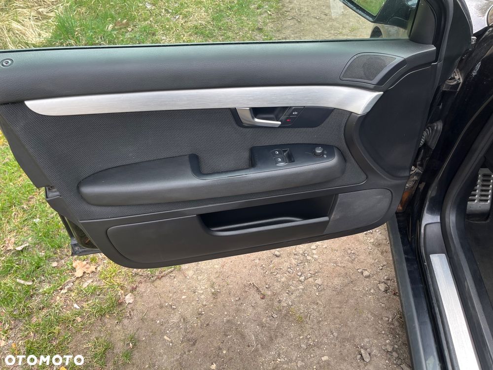 Audi A4 Avant 2.0 TDI DPF Quattro - 15