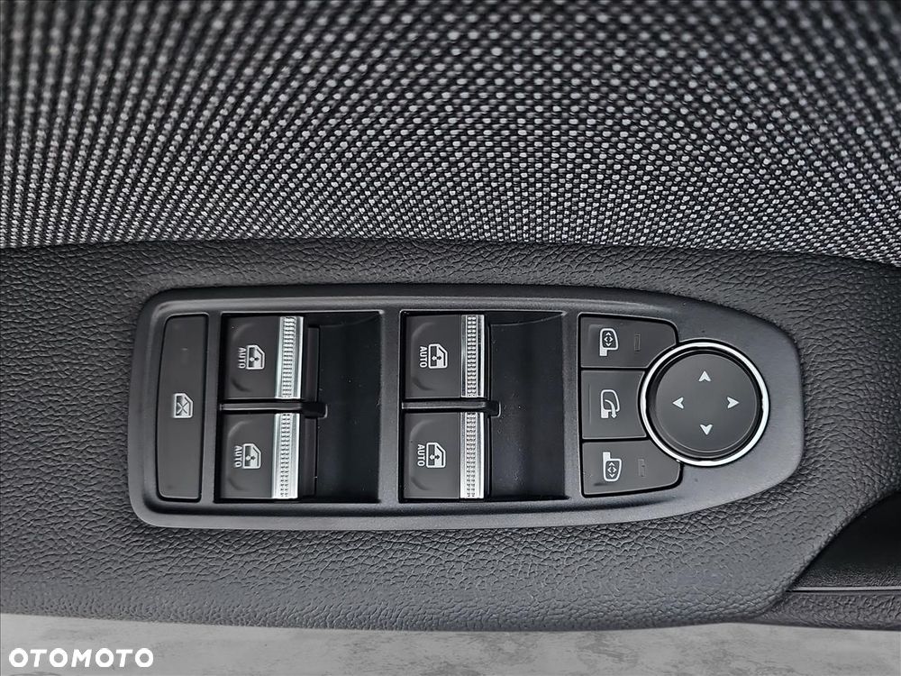 Renault Captur 1.0 TCe Techno - 11