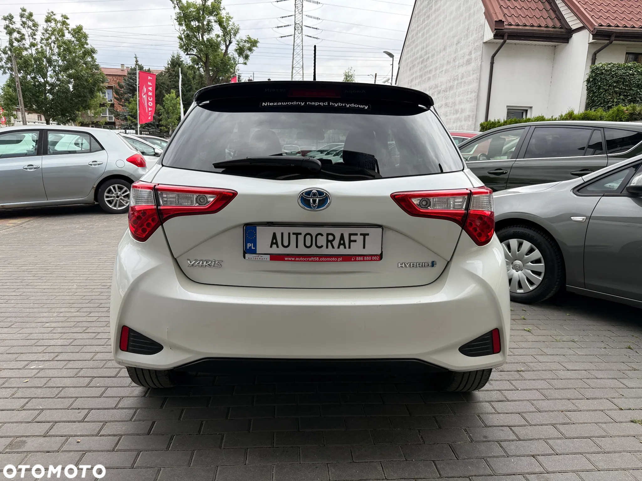 Toyota Yaris Hybrid 100 Selection Passion - 31