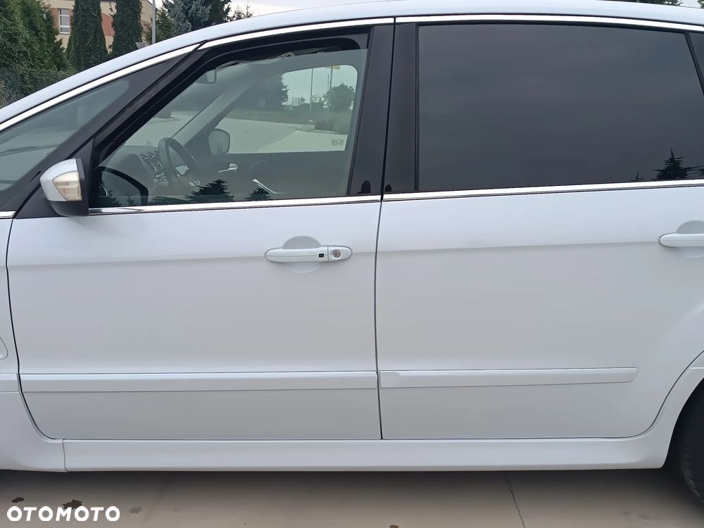 Ford S-Max - 29