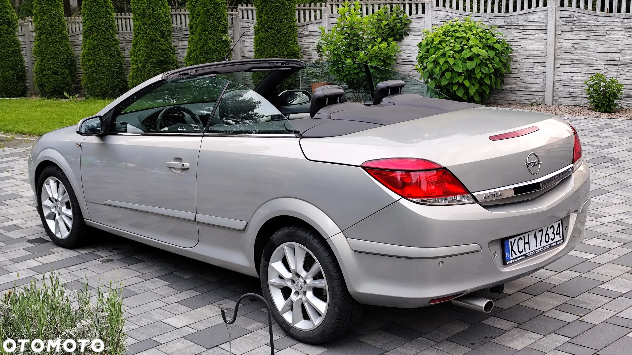Opel Astra Twin Top 1.8 Cosmo - 2