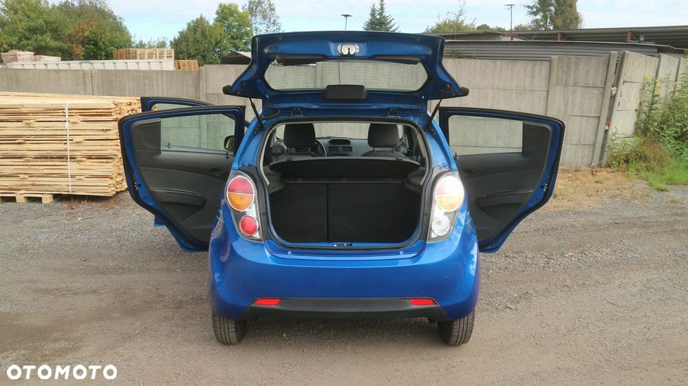 Chevrolet Spark 1.0 Base - 13