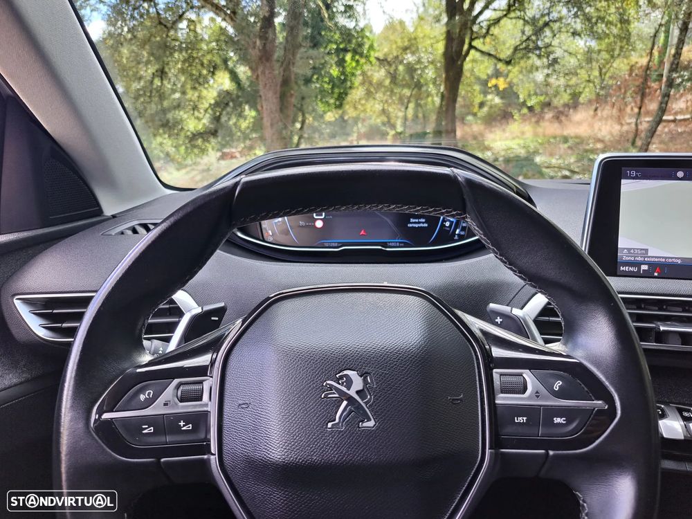 Peugeot 5008 BlueHDI 130 EAT8 Allure - 21