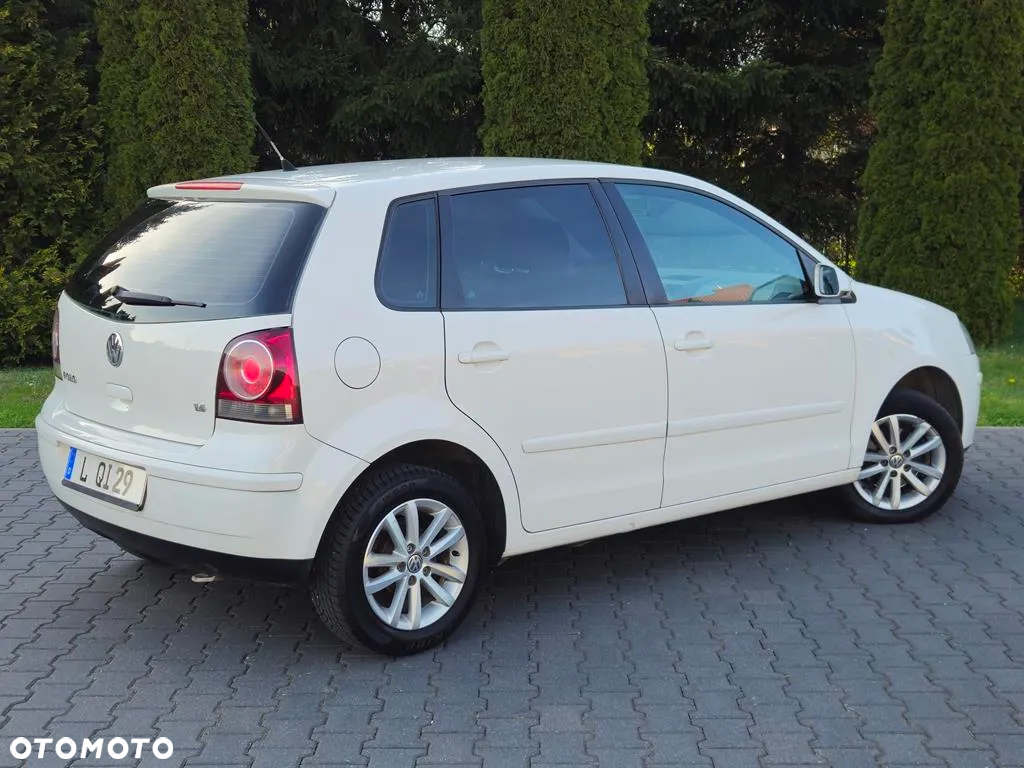 Volkswagen Polo 1.4 Comfortline - 22