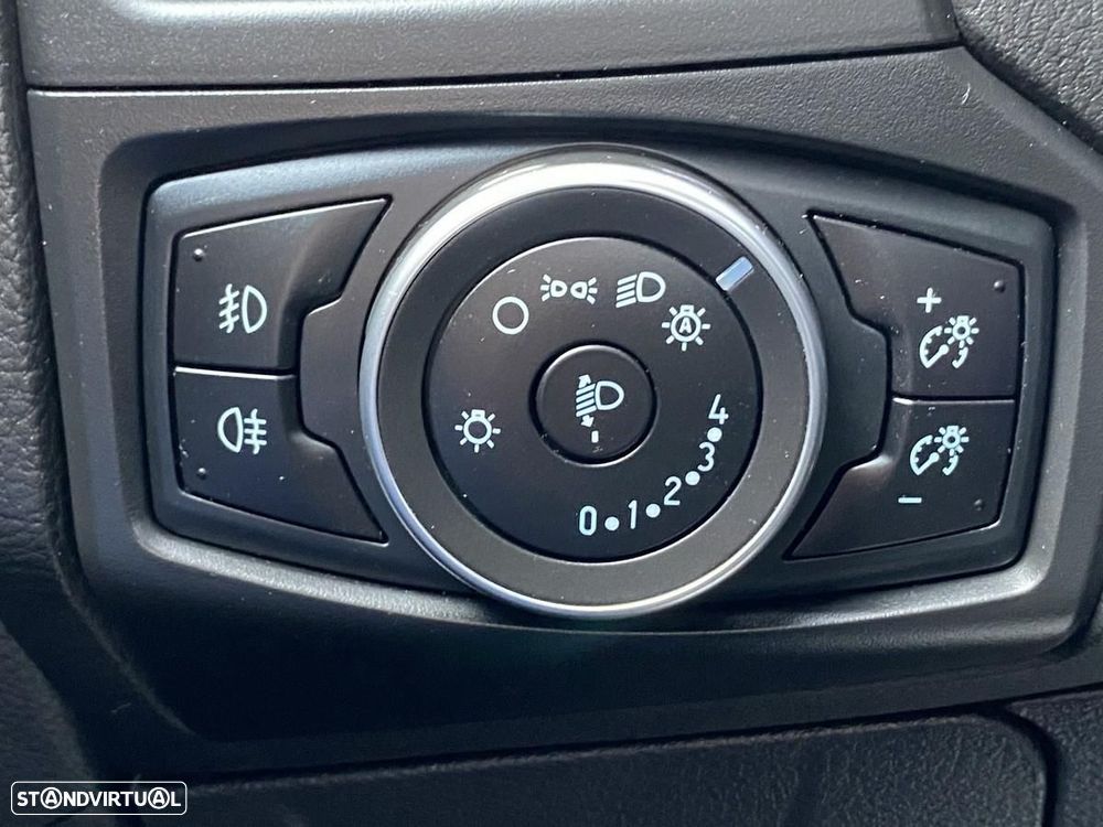 Ford Focus SW 1.5 TDCi Titanium - 24