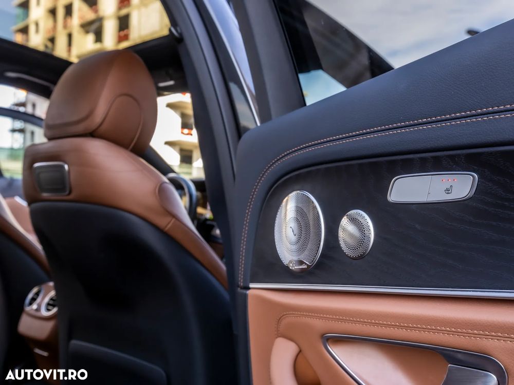 Mercedes-Benz E 300 de 4Matic 9G-TRONIC AMG Line - 14