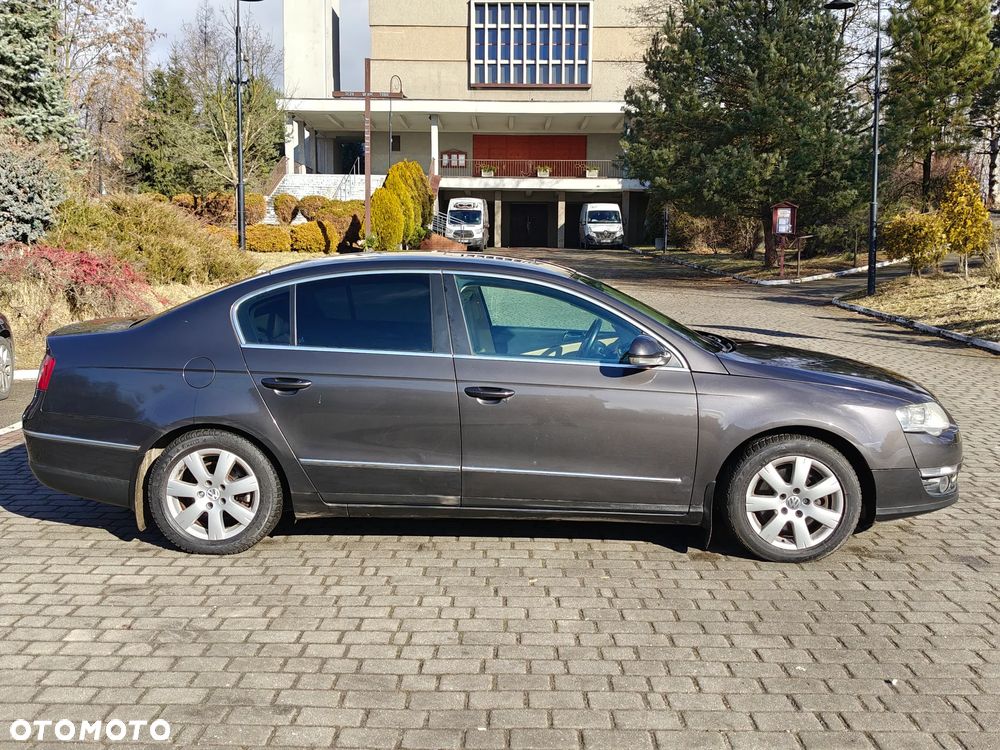 Używany Volkswagen Passat 2006 - 7 999 PLN, 199 000 km - Otomoto.pl