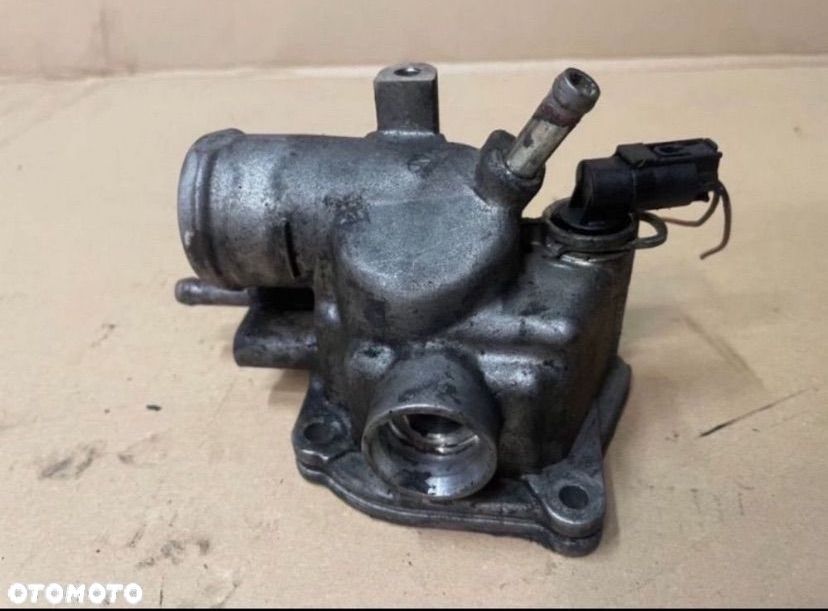 2.435.92 A7 obudowa Termostatu termostat 2.2 cdi mercedes c w203