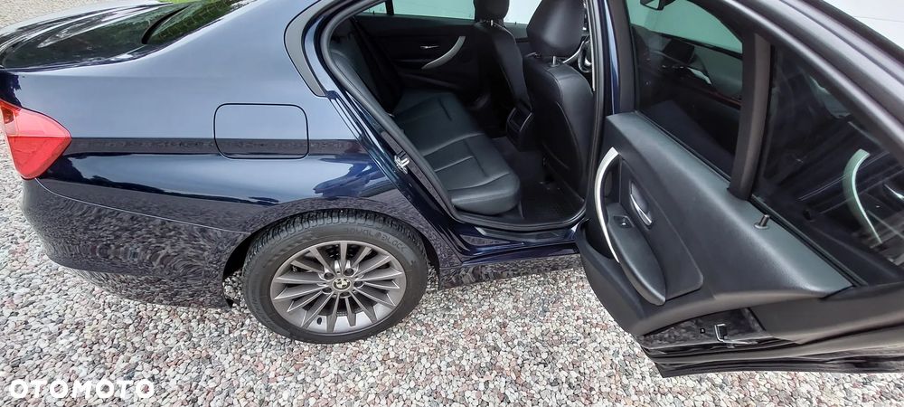 BMW Seria 3 316d Sport Line - 25