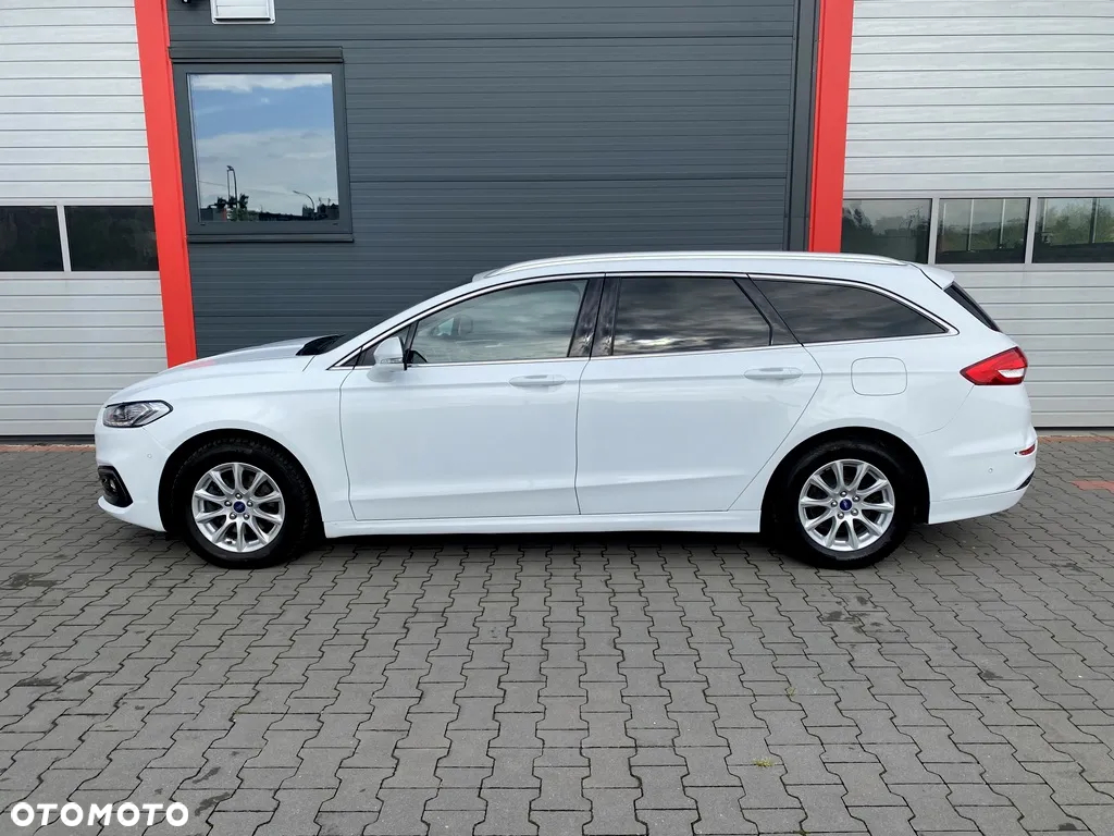 Ford Mondeo 2.0 Hybrid Titanium - 2