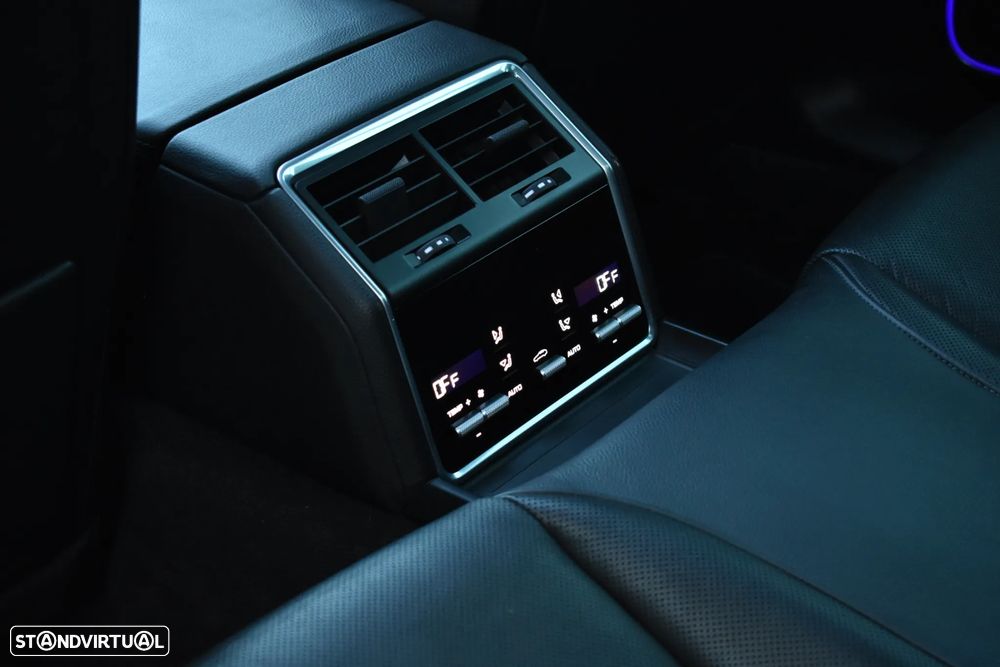 Porsche Panamera Sport Turismo 4 E-Hybrid Platinum Edition - 59