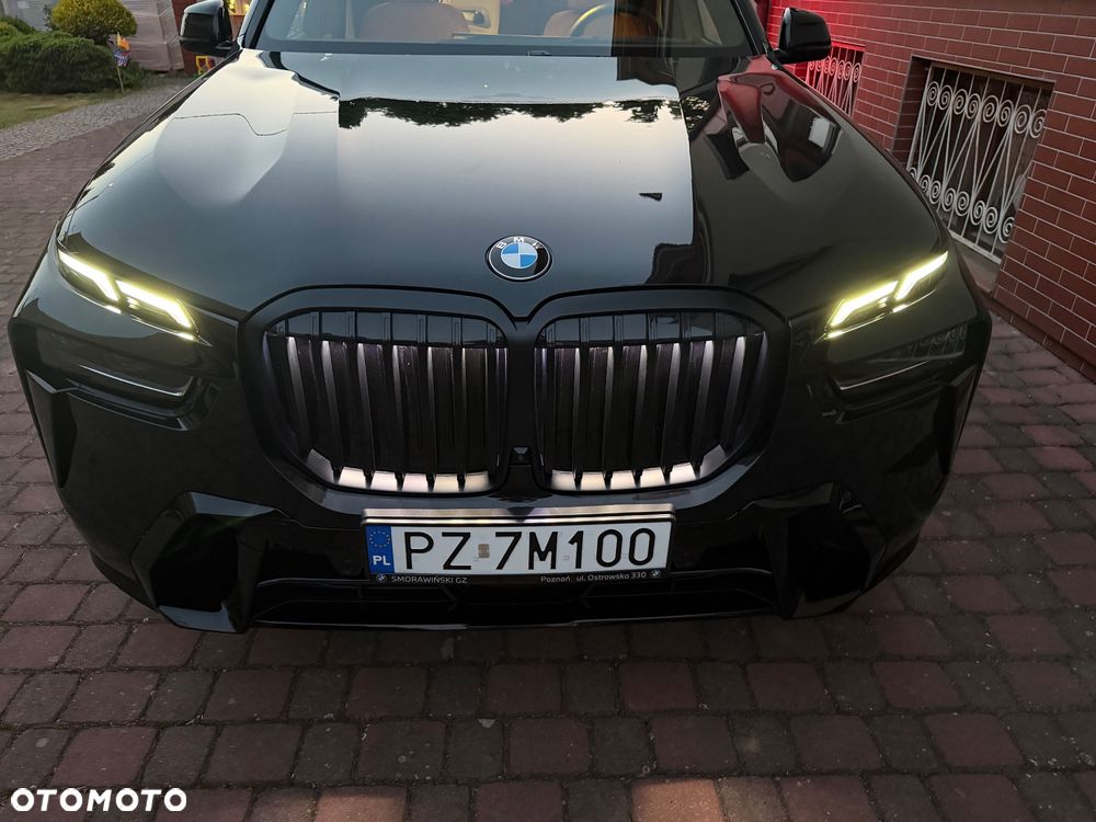 BMW X7 xDrive40d mHEV M Sport sport - 32