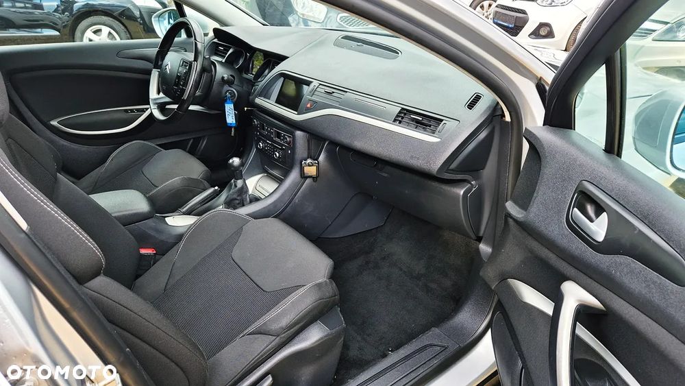 Citroën C5 2.0i 16V Exclusive - 32