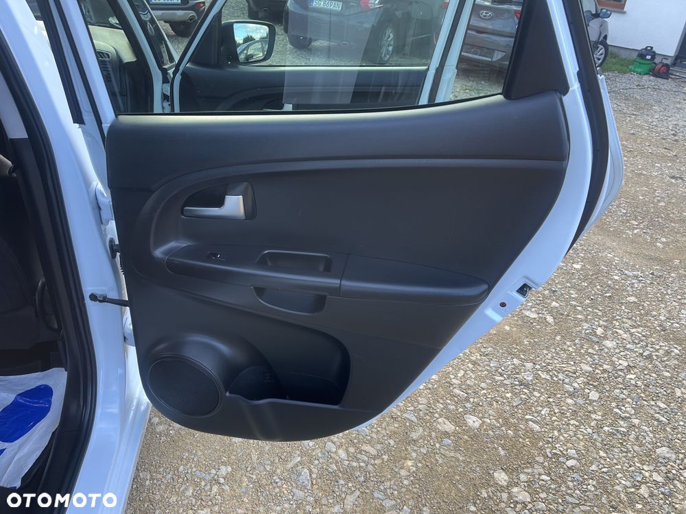 Kia Venga 1.6 CVVT Platinum Edition - 26
