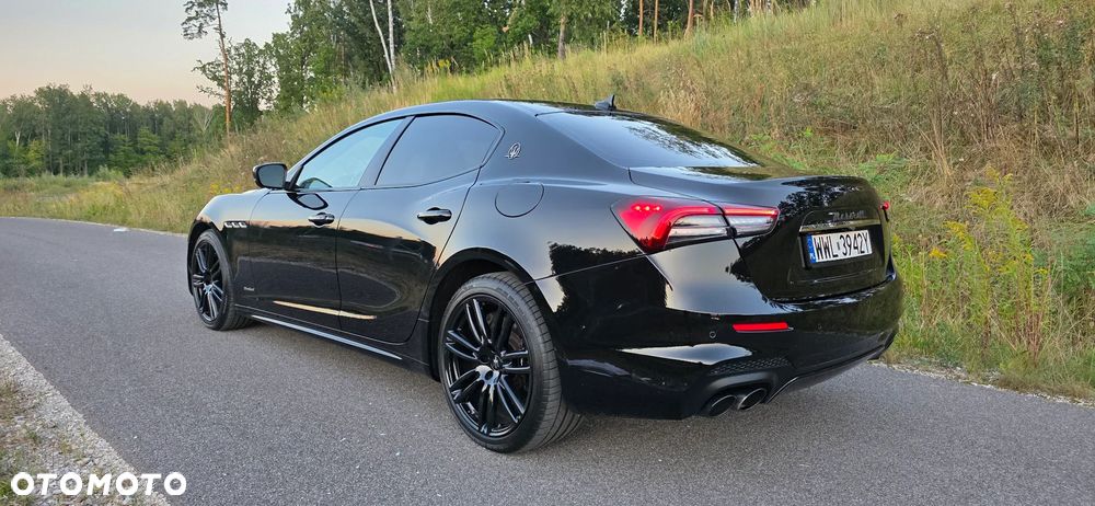 Maserati Ghibli S GranSport - 4