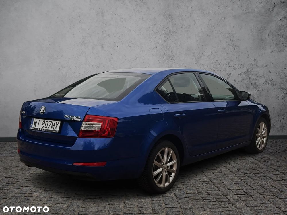 Skoda Octavia 2.0 TDI Style DSG - 5