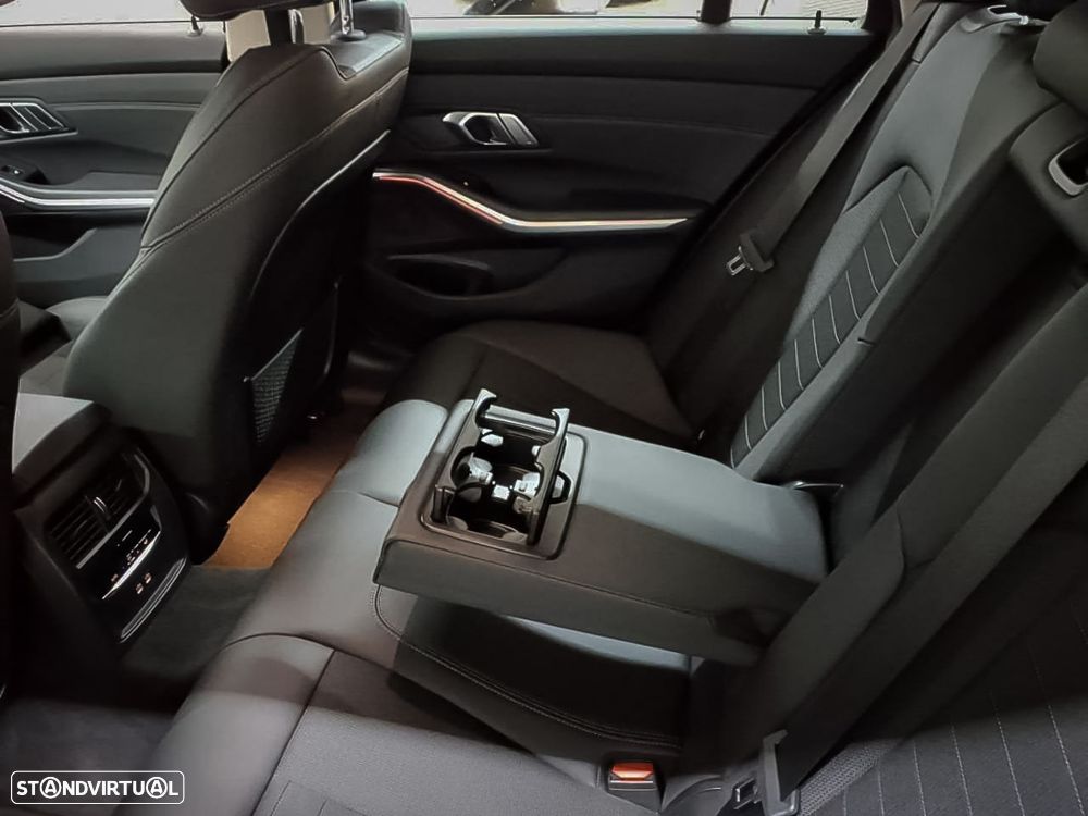 BMW 320 e Aut. Sport Line - 9