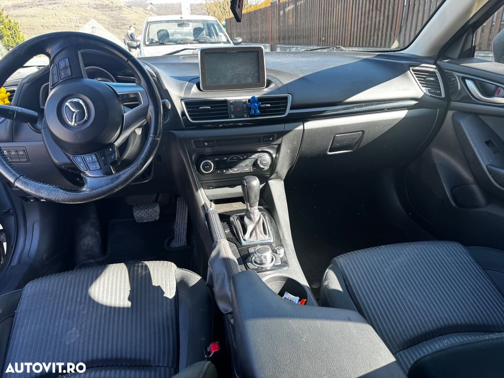 Mazda 3 - 6
