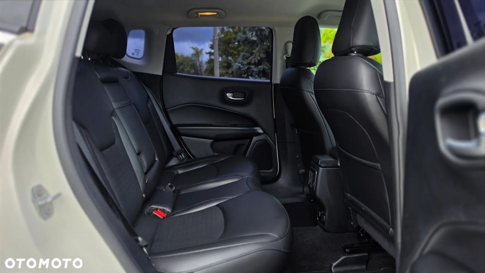 Jeep Compass 2.0 MJD Night Eagle 4WD S&S - 25
