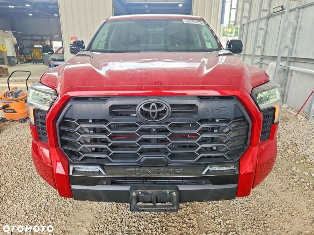 Toyota Tundra - 2