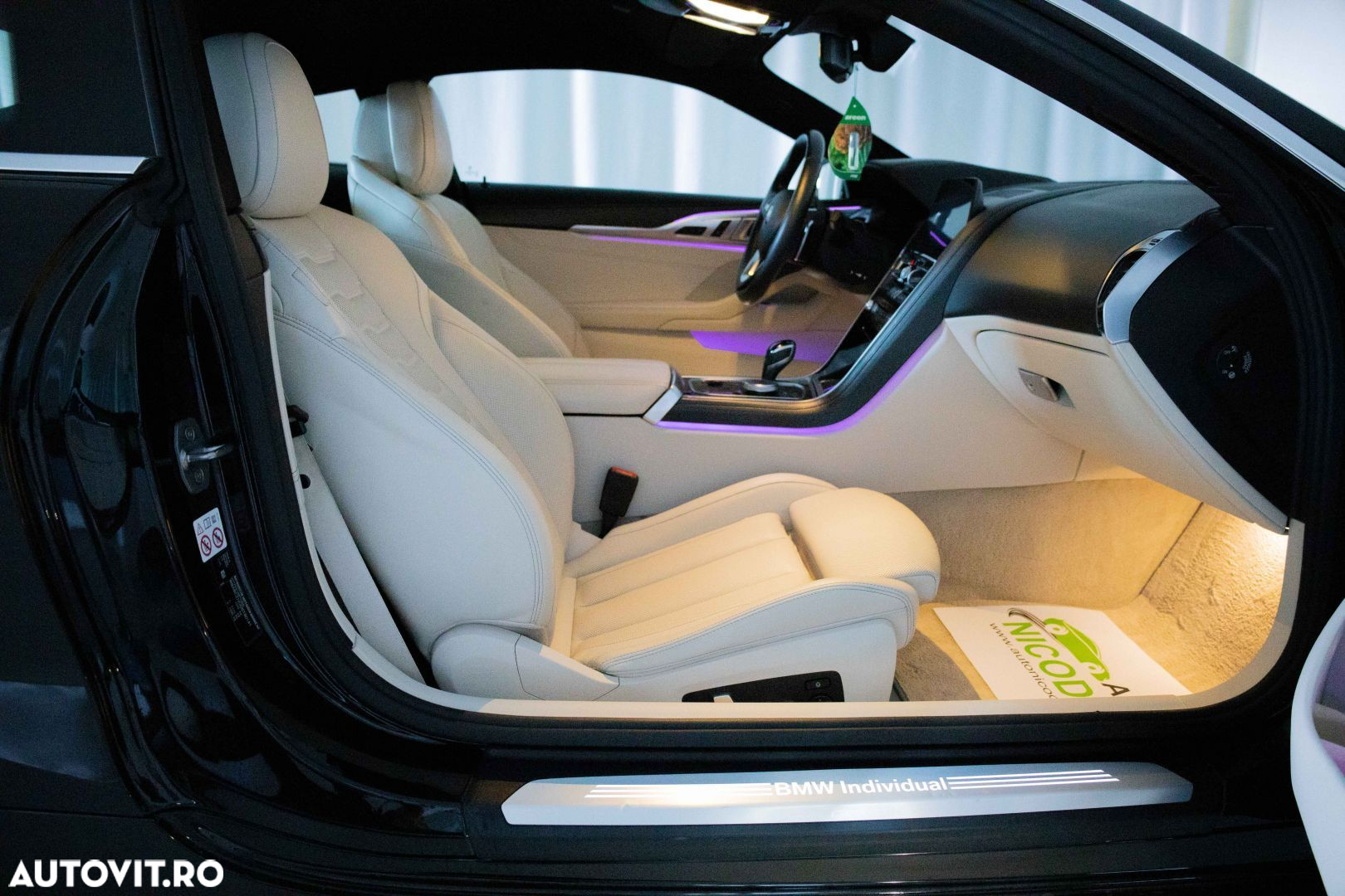 BMW Seria 8 - 11