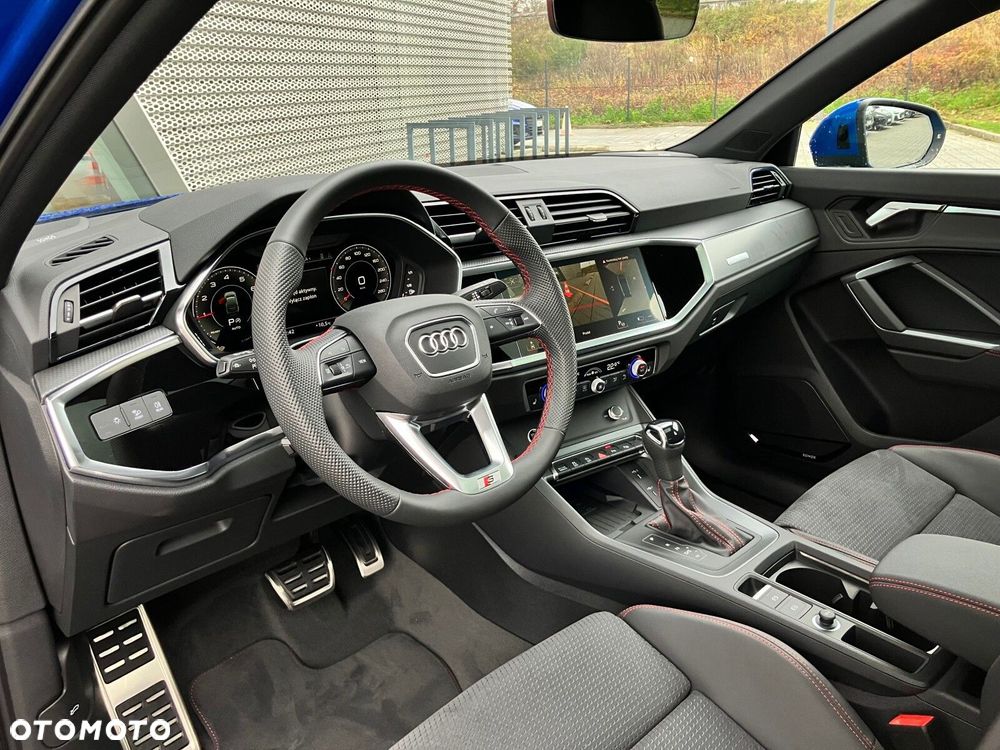 Audi Q3 Sportback - 15
